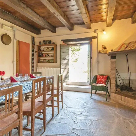 Casellina Holiday home