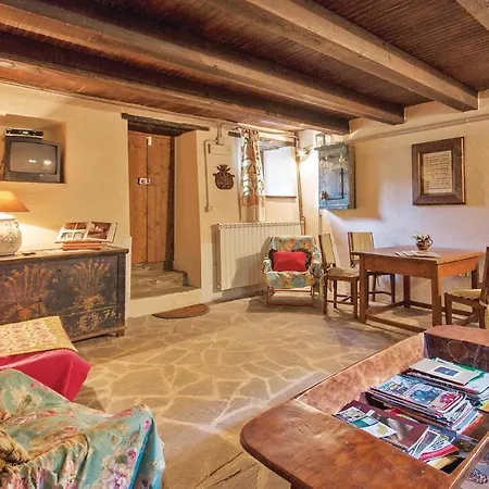 Holiday home Casellina *